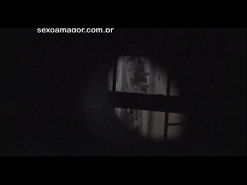 ❤️ Blondie wird heimlich von einem Voyeur aus der Nachbarschaft gefilmt, der sich hinter Hohlblocksteinen versteckt Sex bei de.tvmarket.top ﹏